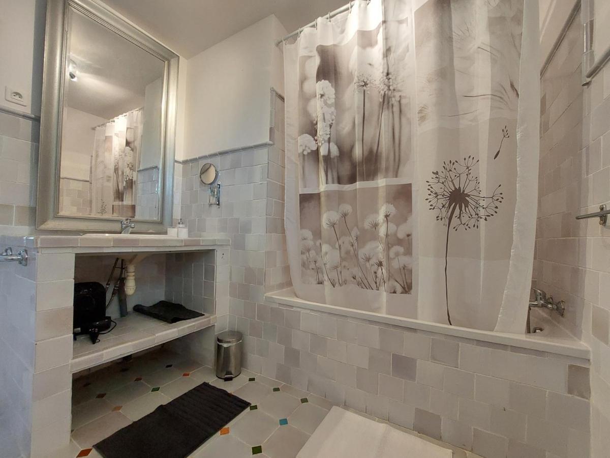 Mas Des Cigognes Bed & Breakfast Le Thor Ngoại thất bức ảnh