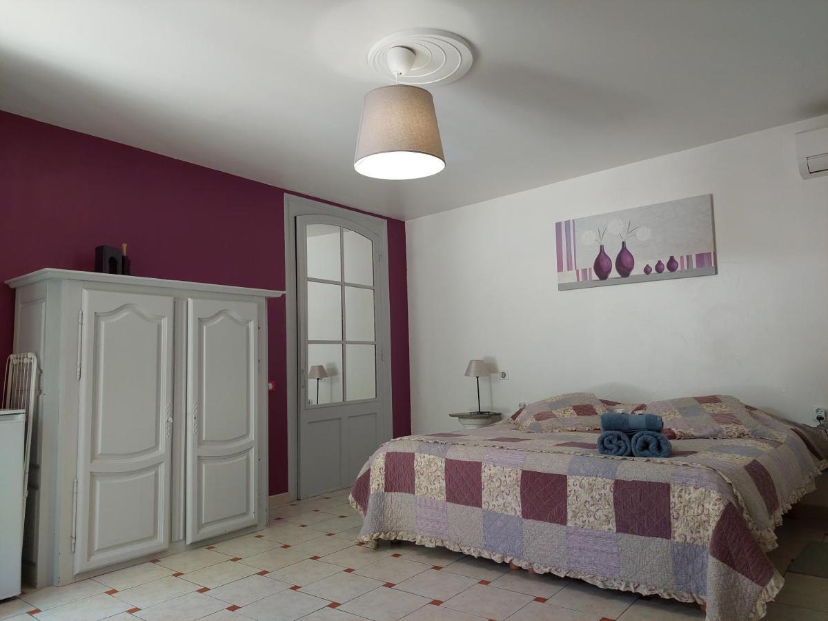 Mas Des Cigognes Bed & Breakfast Le Thor Ngoại thất bức ảnh